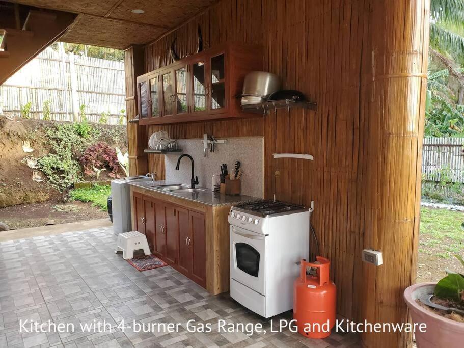Modern Bahay Kubo In A Farm Near Tagaytay Villa Tagaytay City Exterior photo