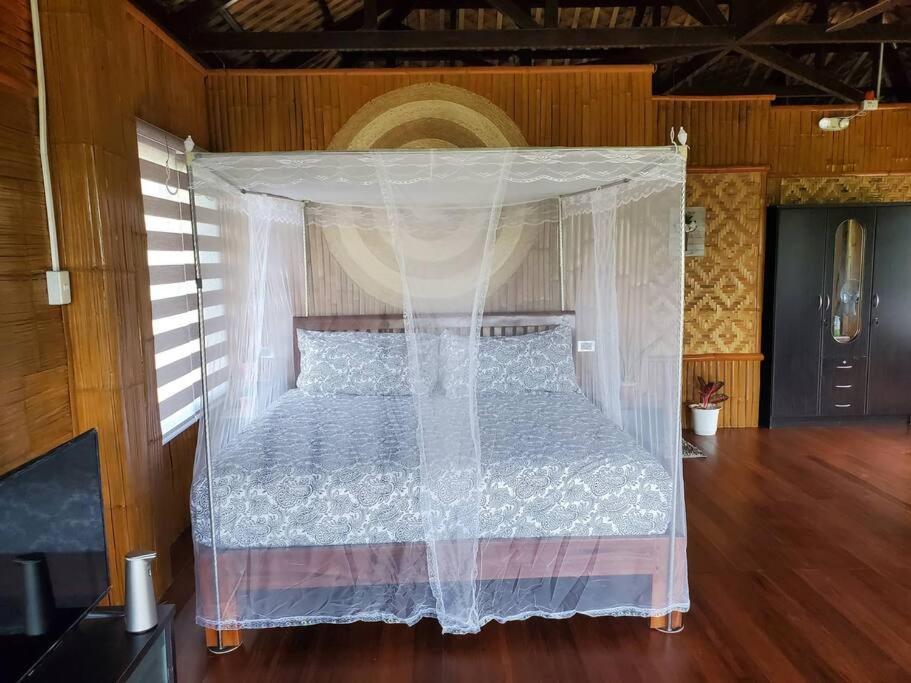 Modern Bahay Kubo In A Farm Near Tagaytay Villa Tagaytay City Exterior photo
